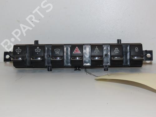 Used Warning switch PEUGEOT 3008 I MPV (0U_) 2.0 HDi 150 / BlueHDi 150 (150 hp) 19653098