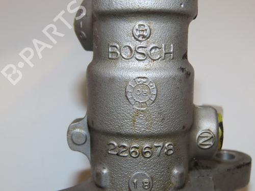 Brake master cylinder RENAULT KOLEOS I (HY_) 2.0 dCi 4x4 (HY0K) | BP28830015M77  - Image 6