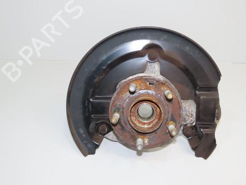 Used Right front steering knuckle VOLVO V40 Cross Country (526) D2 (114 hp) 32511426