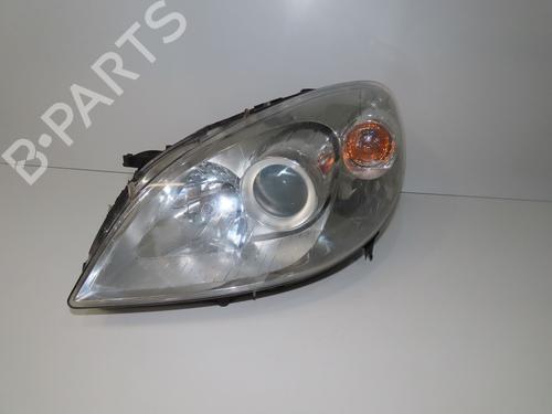 Used Right headlight MERCEDES-BENZ B-CLASS Sports Tourer (W245) B 180 CDI (245.207) (109 hp) 32100514
