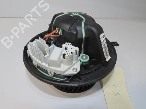 Used Heater blower motor Heater blower motor BMW 3 (F30, F80) 318 d (143 hp) 32768805 32768805