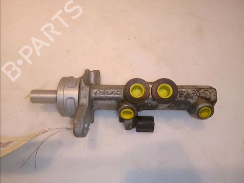 Brake master cylinder VW GOLF VI (5K1) 2.0 TDI | BP14950818M77