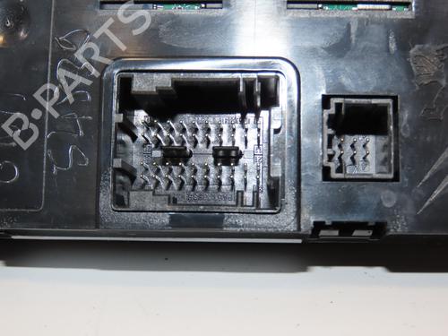 Used Climate control PEUGEOT 5008 (0U_, 0E_) 1.6 HDi (114 hp) 28801745