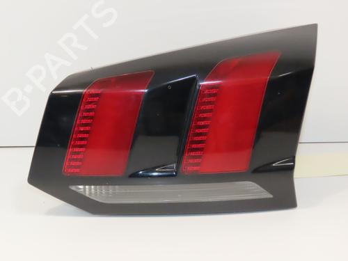 Used Right tailgate light Right tailgate light PEUGEOT 5008 II (MC_, MJ_, MR_, M4_) 1.2 THP (MRHNYH, MRHNYW, MRHNSJ, MRHNSU, MRHNSM) (131 hp) 28969494 28969494
