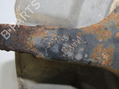 Fusée avant gauche SUZUKI GRAND VITARA II (JT, TE, TD) 1.9 DDiS All-wheel Drive (JT419, TD44, JB419WD, JB419XD,... (129 hp) 32100445