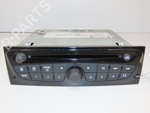 Used Radio RENAULT CLIO III (BR0/1, CR0/1) 1.5 dCi (75 hp) 28968057