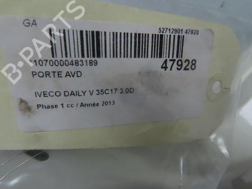 Used Right front door IVECO DAILY V Van 35C17, 35S17, 40C17, 45C17, 50C17, 60C17, 65C17, 70C17 (170 hp) 28831231