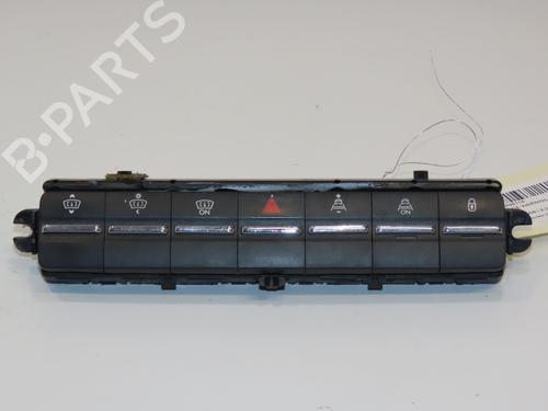 Used Warning switch PEUGEOT 5008 (0U_, 0E_) 2.0 HDi 150 / BlueHDi 150 (150 hp) 28830200