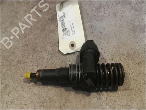 Used Injector Injector VW GOLF V (1K1) 1.9 TDI (90 hp) 9611448 9611448