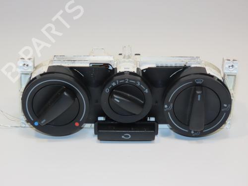 AC Styreenhet / Manøvreringsenhet VW GOLF IV (1J1) 1.9 TDI (110 hp) 28801732