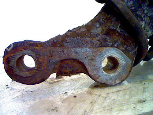 Used Right front steering knuckle RENAULT CLIO II (BB_, CB_) 1.4 16V (B/CB0P, BB13) (98 hp) 23173341