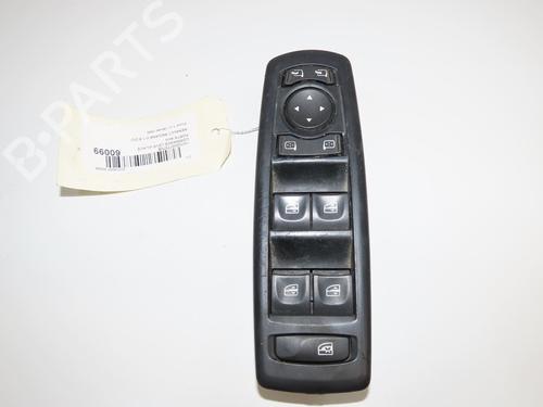 left-front-window-switch-renault-megane-iii-hatchback-bz01_-b3_-2008-37432615 main image