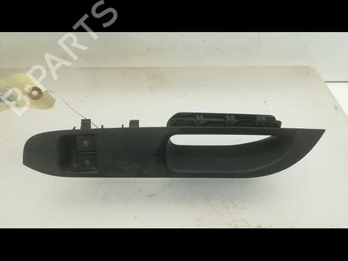 Used Left front window switch Left front window switch SEAT CORDOBA (6L2) 1.9 SDI (64 hp) 36495235 36495235