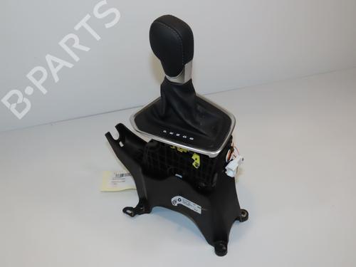 Used Gear lever RENAULT CLIO V (B7_) 1.6 E-TECH 145 (B7MU) (143 hp) 18871159