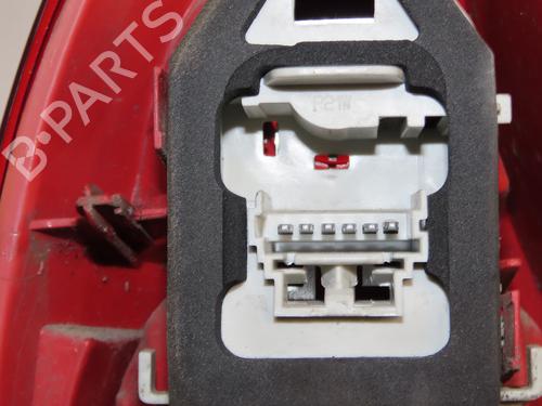 right-taillight-citroen-saxo-s0-s1-1996-1997-1998-1999-2000-2001-2002-2003-2004-33222792 main image