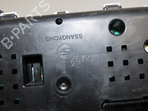 Instrument cluster SSANGYONG RODIUS II 2.0 Xdi 4WD | BP37411050C47 - Image 2