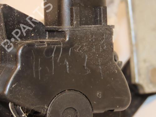 Used Front wiper motor KIA RIO III (UB) 1.25 CVVT (86 hp) 16688486