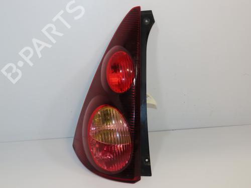 Venstre baglygte PEUGEOT 107 (PM_, PN_) 1.0 (68 hp) 24359143
