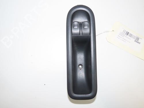 Used Left front window switch Left front window switch RENAULT TWINGO II (CN0_) 1.2 16V (CN04, CN0B) (75 hp) 31120888 31120888