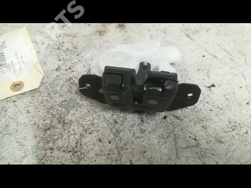 Used Tailgate lock TOYOTA AURIS (_E18_) 1.8 Hybrid (ZWE186_, ZWE186R) (136 hp) 9606356