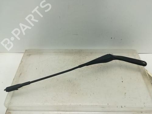 Used Front windshield wiper arm Front windshield wiper arm BMW 1 (E87) 118 d (143 hp) 36495947 36495947