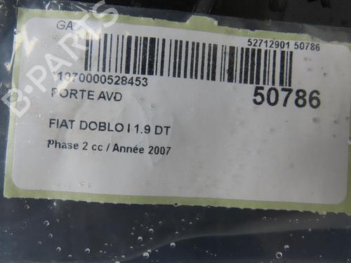 right-front-door-fiat-doblo-mpv-119_-223_-2001-24358984 main image