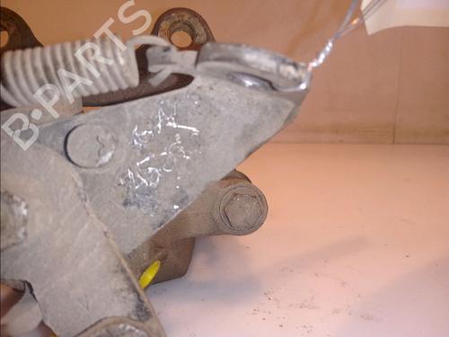 Used Right front brake caliper RENAULT SCÉNIC II (JM0/1_) 1.9 dCi (JM0G, JM12, JM1G, JM2C) (120 hp) 14877740