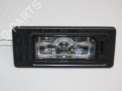 Éclairage de plaque d'immatriculation PORSCHE CAYENNE (9YA) 3.0 E-Hybrid AWD (9YAAE1) (462 hp) 30691905