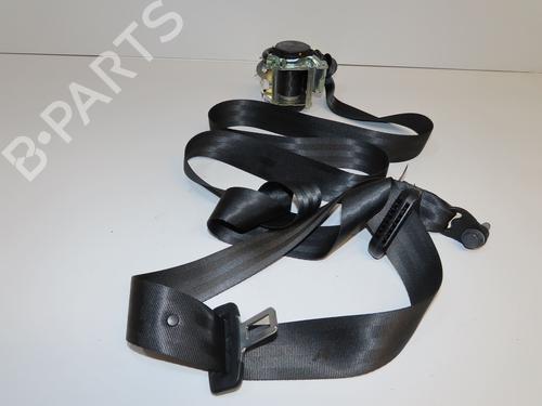 front-right-seatbelt-dacia-duster-hm_-2017-40241035 main image