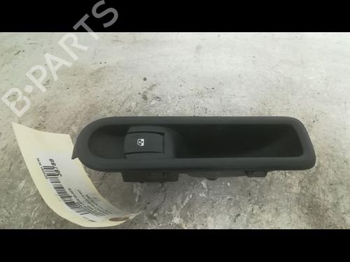 Used Right rear window switch Right rear window switch RENAULT CLIO III (BR0/1, CR0/1) 1.5 dCi (BR17, CR17) (86 hp) 23176581 23176581
