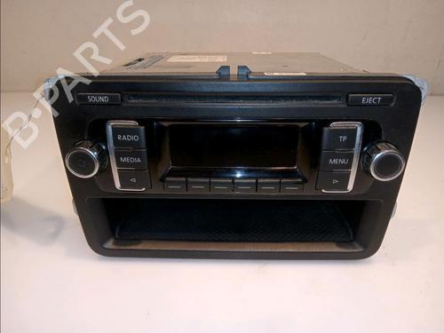 Used Radio Radio VW POLO V (6R1, 6C1) 1.2 (70 hp) 11824960 11824960