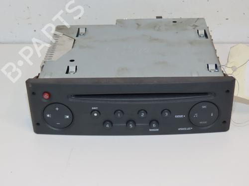 Used Radio Radio RENAULT CLIO II (BB_, CB_) 1.5 dCi (BB3N, CB3N) (84 hp) 33249651 33249651