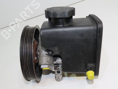 Pompe de direction assistée Pompe de direction assistée MERCEDES-BENZ VITO / MIXTO Van (W639) 109 CDI (639.601, 639.603, 639.605) (88 hp) 36493845 36493845