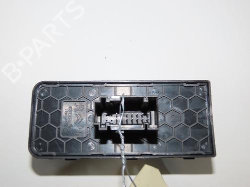 Left front window switch CITROËN C3 III (SX) 1.2 VTi 82 | BP38256264I27 - Image 2