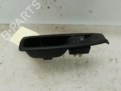 Used Left rear window switch RENAULT CAPTUR I (J5_, H5_) 1.2 TCe 120 (118 hp) 9594797