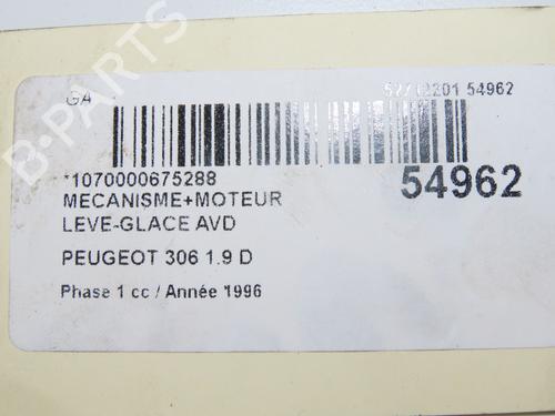 Elevalunas delantero derecho PEUGEOT 306 Hatchback (7A, 7C, N3, N5) 1.9 D (69 hp) 31242540