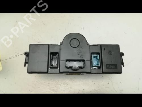 Used Climate control RENAULT SCÉNIC II (JM0/1_) 1.9 dCi (JM0G, JM12, JM1G, JM2C) (120 hp) 9595725