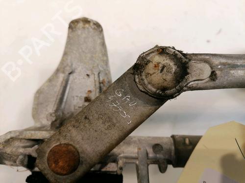 Used Front wiper motor TOYOTA RAV 4 II (_A2_) 2.0 D 4WD (CLA20_, CLA21_, CLA20R, CLA21R) (116 hp) 15742544