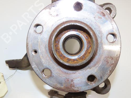 Left front steering knuckle VW GOLF PLUS V (5M1, 521) 1.6 TDI | BP14875560M25