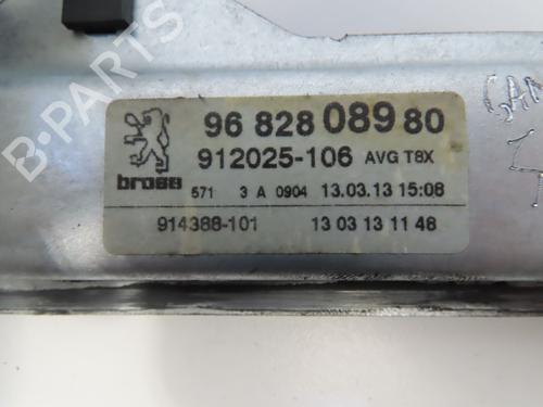 Front left window mechanism PEUGEOT 5008 (0U_, 0E_) 1.6 HDi | BP28831215C22 