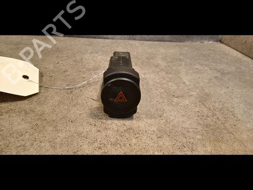 Used Warning switch Warning switch DACIA SANDERO 1.5 dCi (88 hp) 9616495 9616495