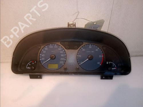 Used Instrument cluster CITROËN XSARA (N1) 1.9 D (70 hp) 15274005