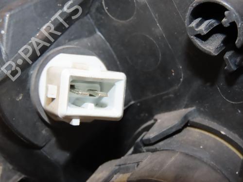 Faro izquierdo PEUGEOT 206 Hatchback (2A/C) 2.0 HDI 90 (90 hp) 28832570