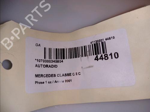 radio-mercedes-benz-c-class-w203-c-220-cdi-203006-203008-2038201786-2000-2001-2002-2003-2004-2005-2006-2007-11101497 main image