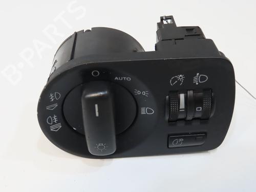 Forlygtekontakt Forlygtekontakt AUDI A3 Sportback (8PA) 1.9 TDI (105 hp) 33948376 33948376