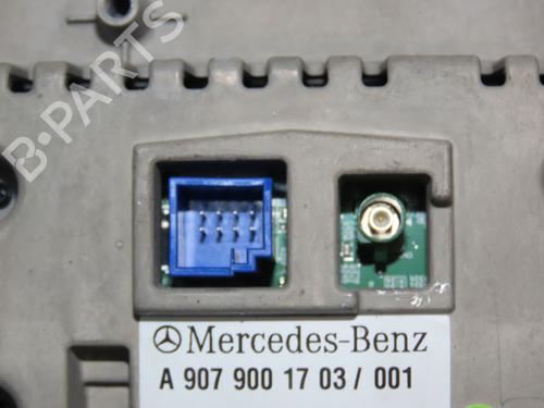 Radio MERCEDES-BENZ SPRINTER 4-t Van (B907, B910) 414 CDI RWD (907.643, 907.645, 907.647) | BP30955813E6