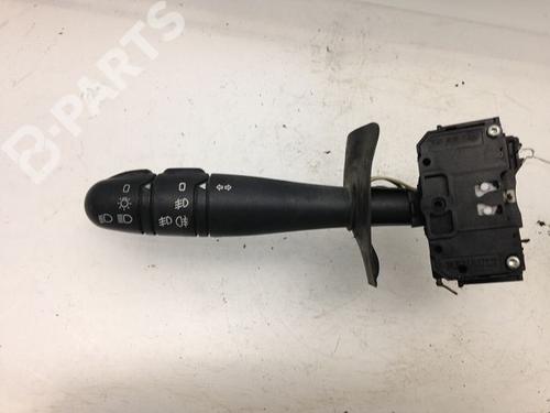 Used Steering column stalk RENAULT CLIO II (BB_, CB_) 1.5 dCi (B/CB07) (65 hp) 9594271