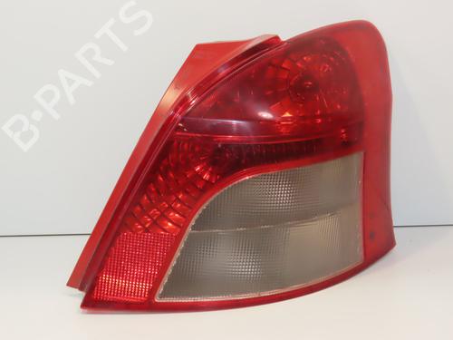 Used Right taillight Right taillight TOYOTA YARIS (_P9_) 1.4 D-4D (NLP90_, NLP90R) (90 hp) 28832698 28832698