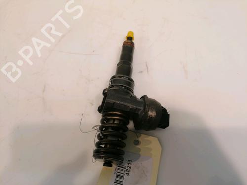 Used Injector VW TOURAN (1T1, 1T2) 1.9 TDI (105 hp) 15813358