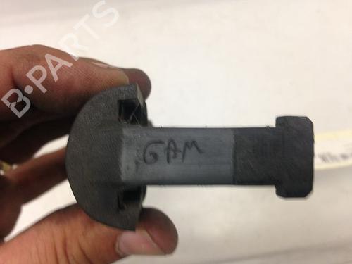 Used Front left exterior door handle RENAULT MEGANE II (BM0/1_, CM0/1_) 1.5 dCi (BM0F, BM0T, BM2B, CM0F, CM0T) (82 hp) 9594192